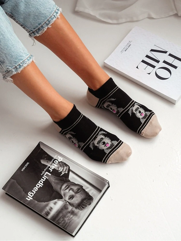 Dámské kotníčkové ponožky pes knírač černé