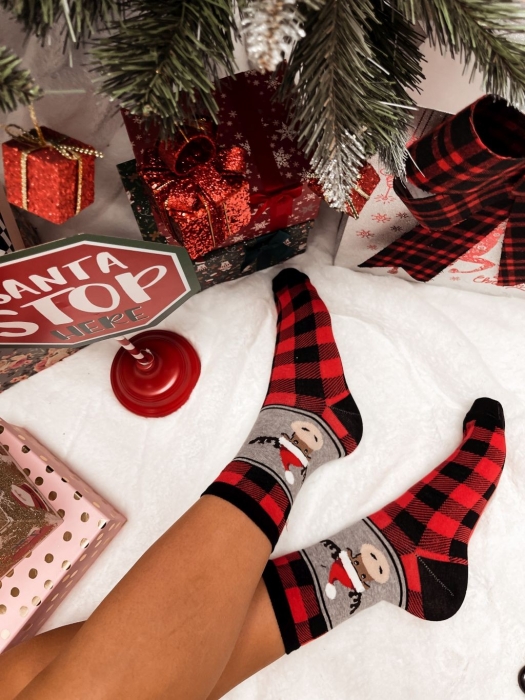 DÁMSKÉ VÁNOČNÍ PONOŽKY KOSTKA A SOB červené