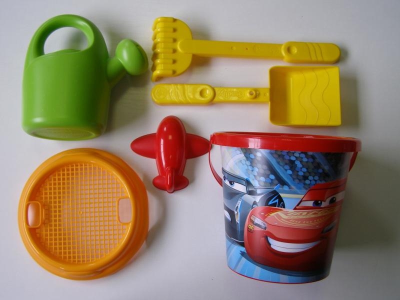 SADA NA PÍSEK S KONVIČKOU DISNEY CARS 3