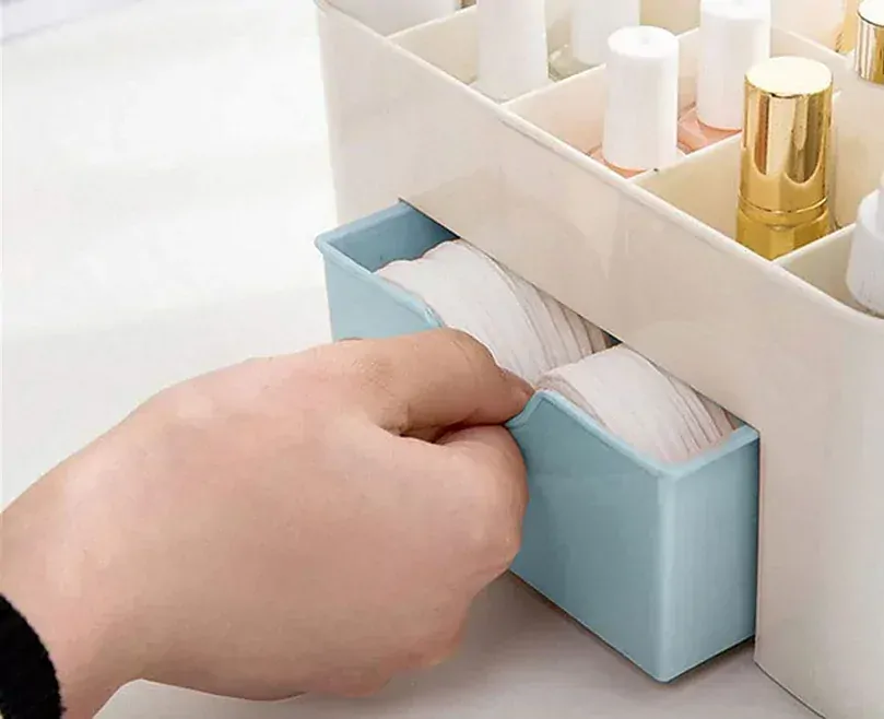 ORGANIZÉR NA KOSMETIKU, MAKE-UP, KANCELÁŘSKÉ POTŘEBY KRÉMOVÝ