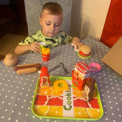 Iso sada hraček pro rychlé občerstvení