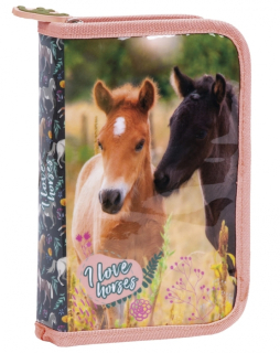 ŠKOLNÍ JEDNOPATROVÝ PENÁL PLNĚ VYBAVENÝ KONĚ I LOVE HORSES